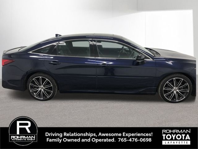 Used 2022 Toyota Avalon Touring w/ Advanced Safety Package image 8