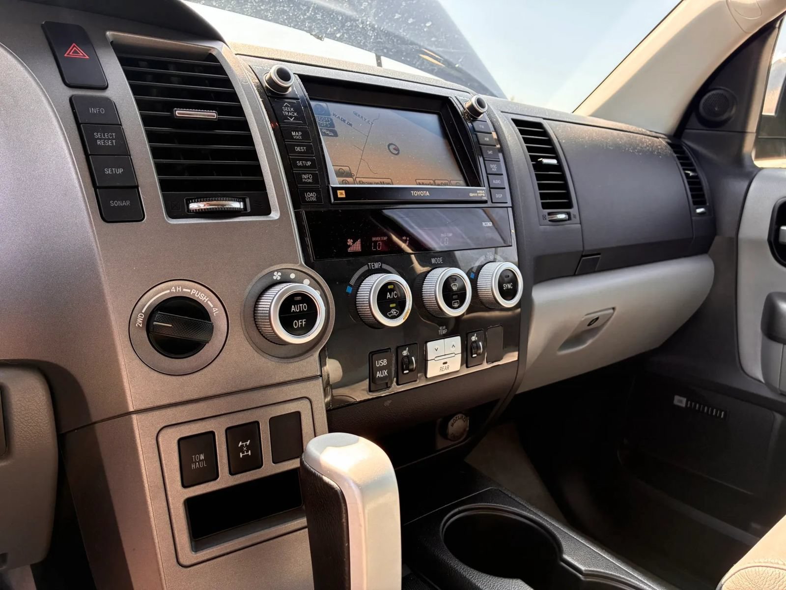 Used 2010 Toyota Sequoia Limited AWD/4WD image 24