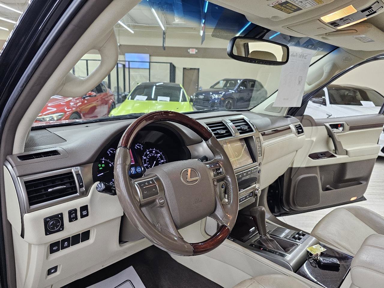 Used 2017 Lexus GX 460 Premium image 18