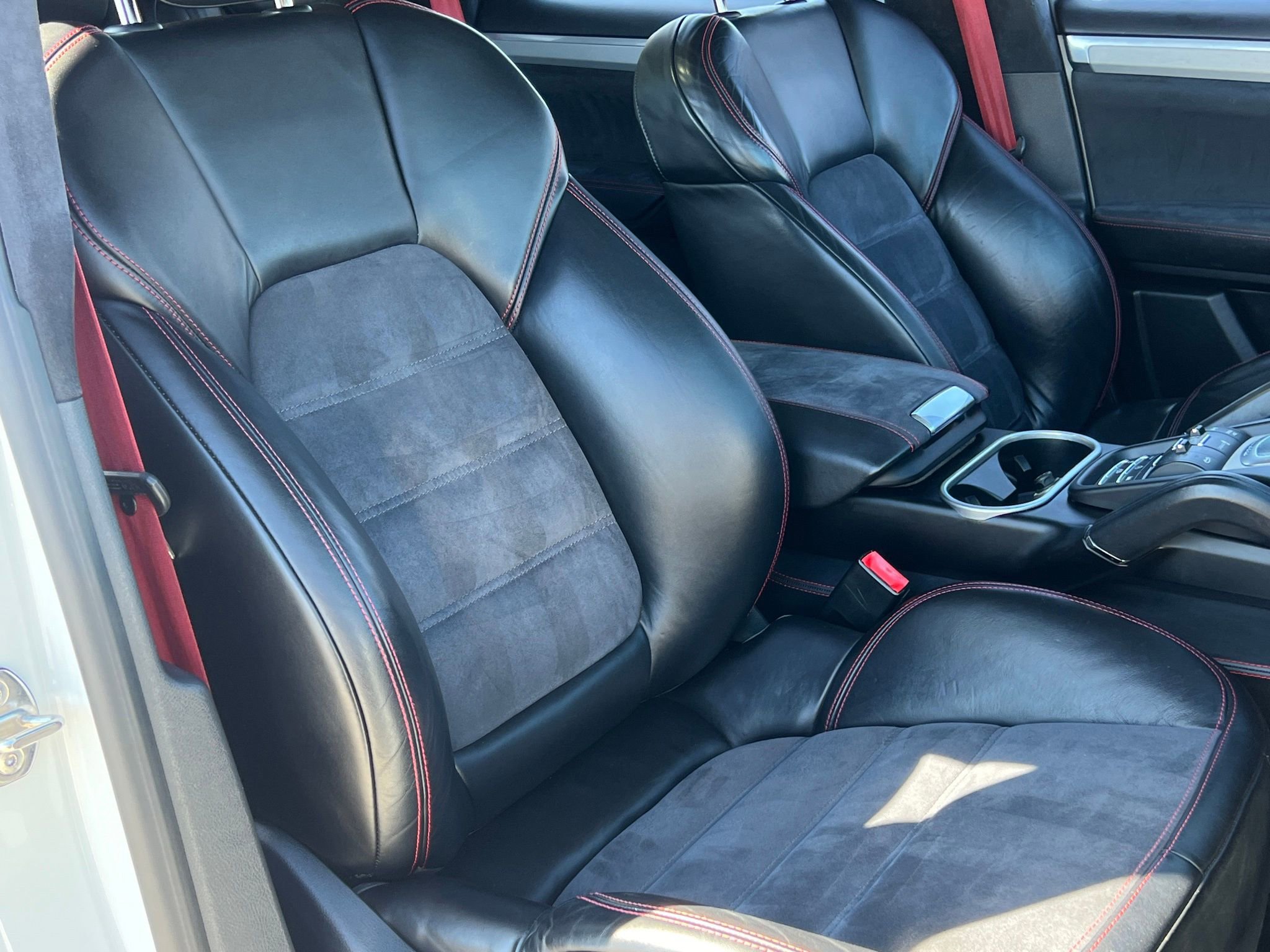 Used 2017 Porsche Cayenne GTS image 17