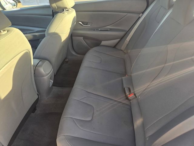 Used 2024 Hyundai Elantra SE image 15