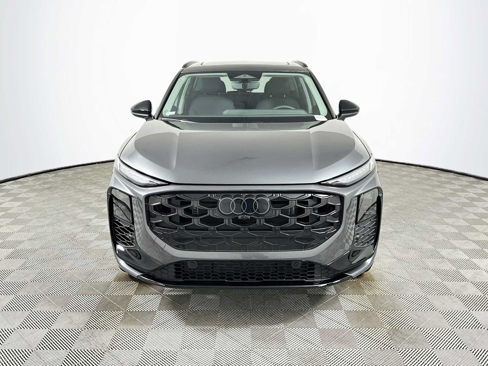 New 2026 Audi Q3 quattro 2.0T AWD/4WD image 2