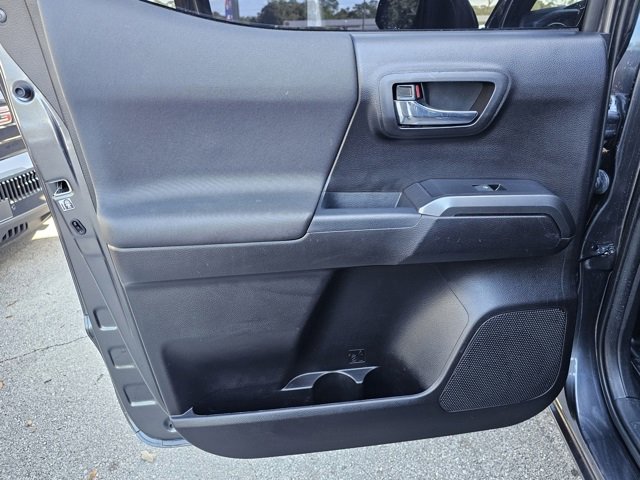 Used 2020 Toyota Tacoma 2WD Double Cab image 22