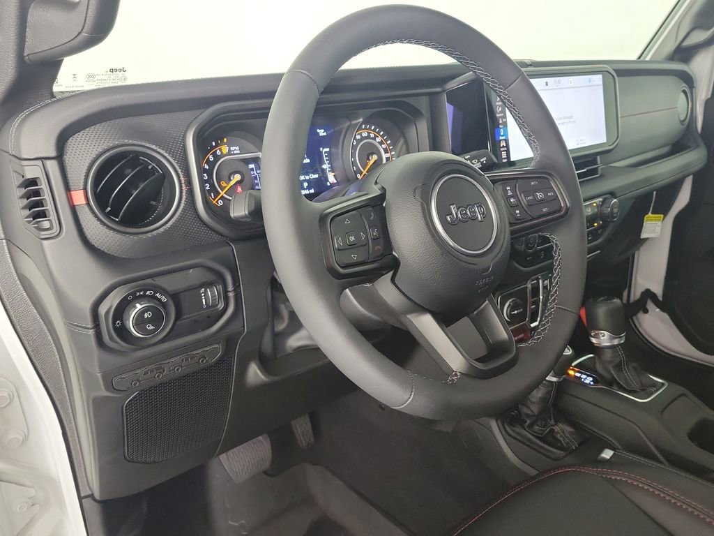 Used 2025 Jeep Gladiator Rubicon image 14