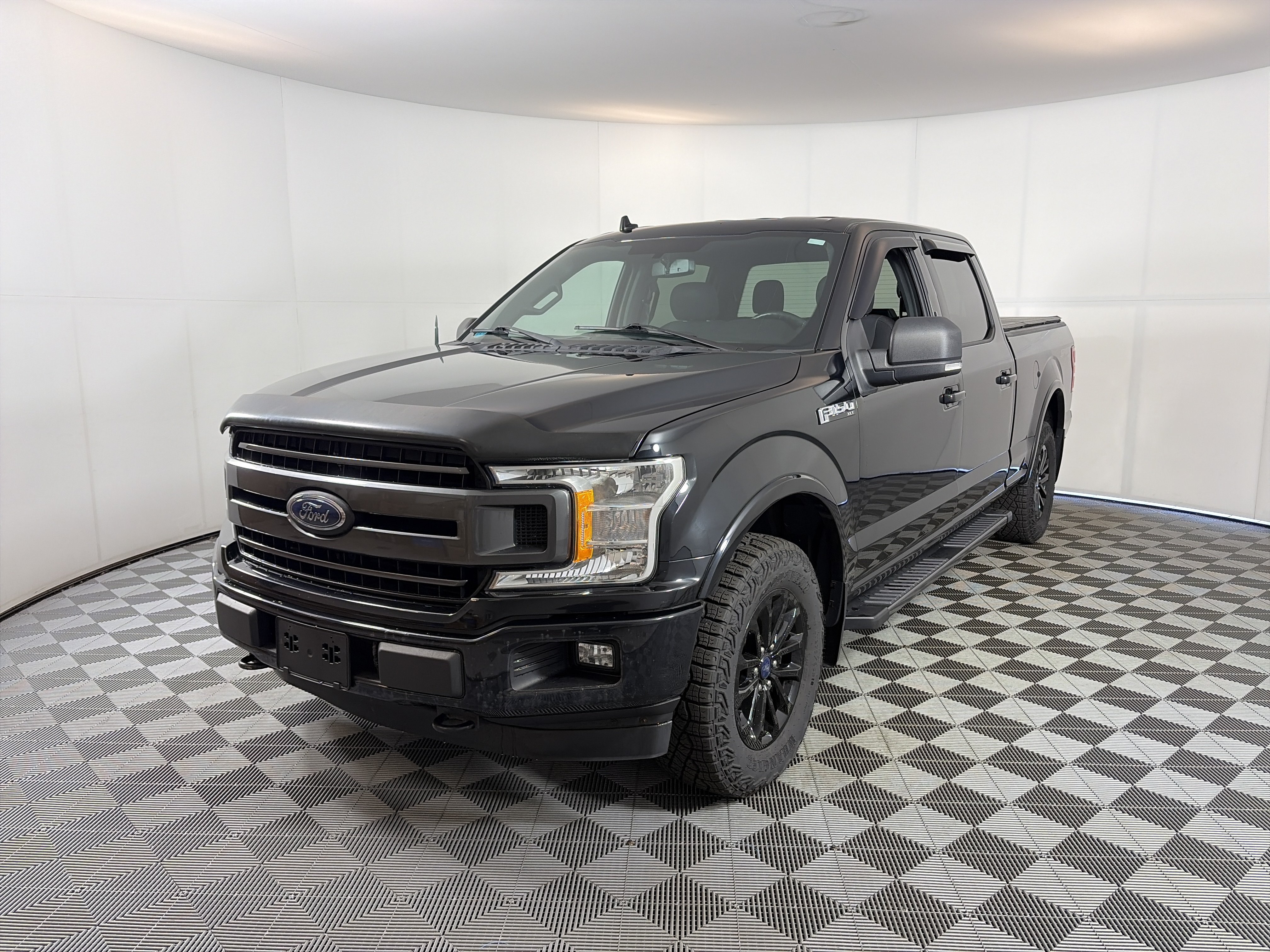 Used 2018 Ford F150 XLT w/ Equipment Group 301A Mid AWD/4WD image 2