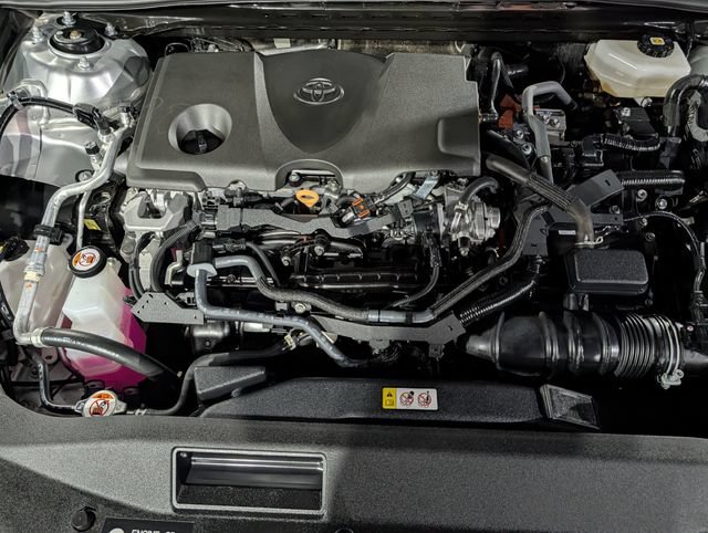 Used 2025 Toyota Camry LE FWD image 34