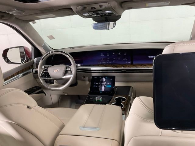 Certified 2025 Cadillac Escalade Premium Luxury Platinum image 13