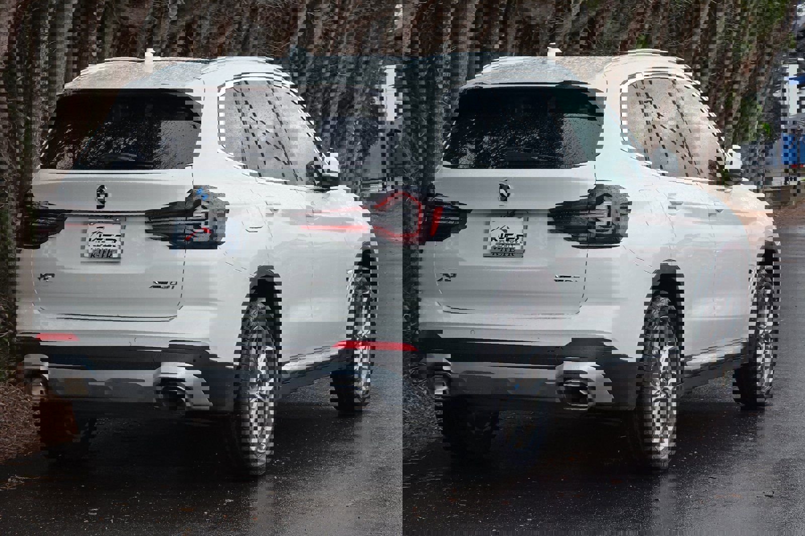 Used 2024 BMW X3 xDrive30i AWD/4WD image 4