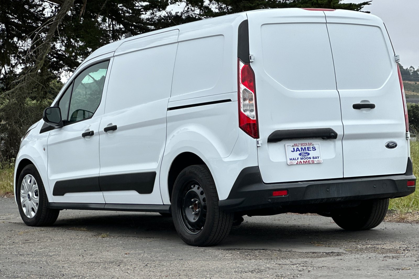 Used 2023 Ford Transit Connect XLT FWD image 3