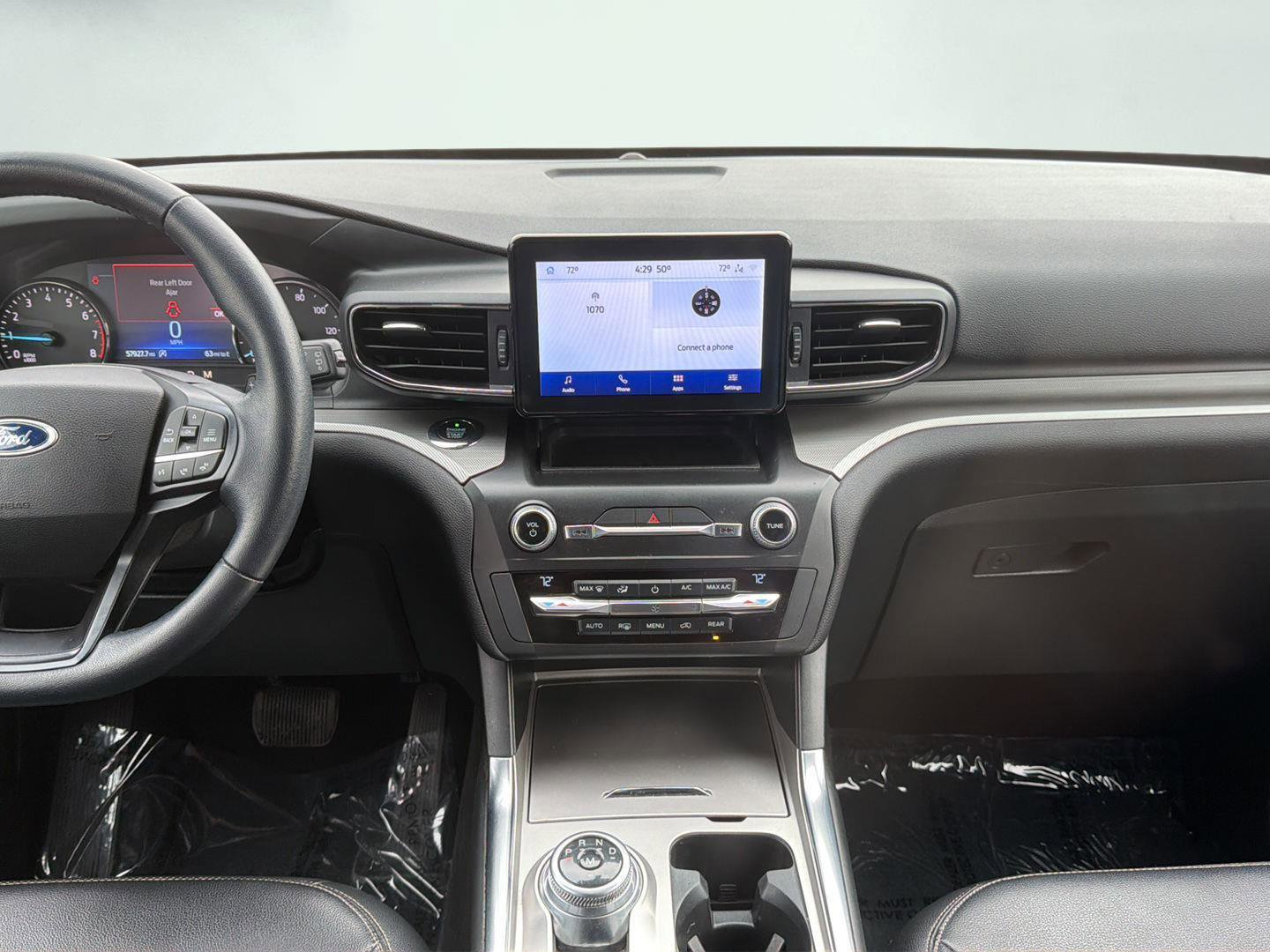 Used 2020 Ford Explorer XLT w/ Equipment Group 202A image 10