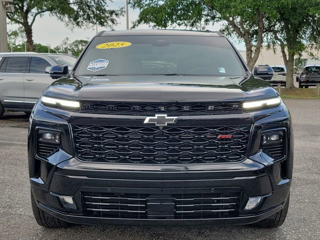 Used 2025 Chevrolet Traverse RS FWD image 8