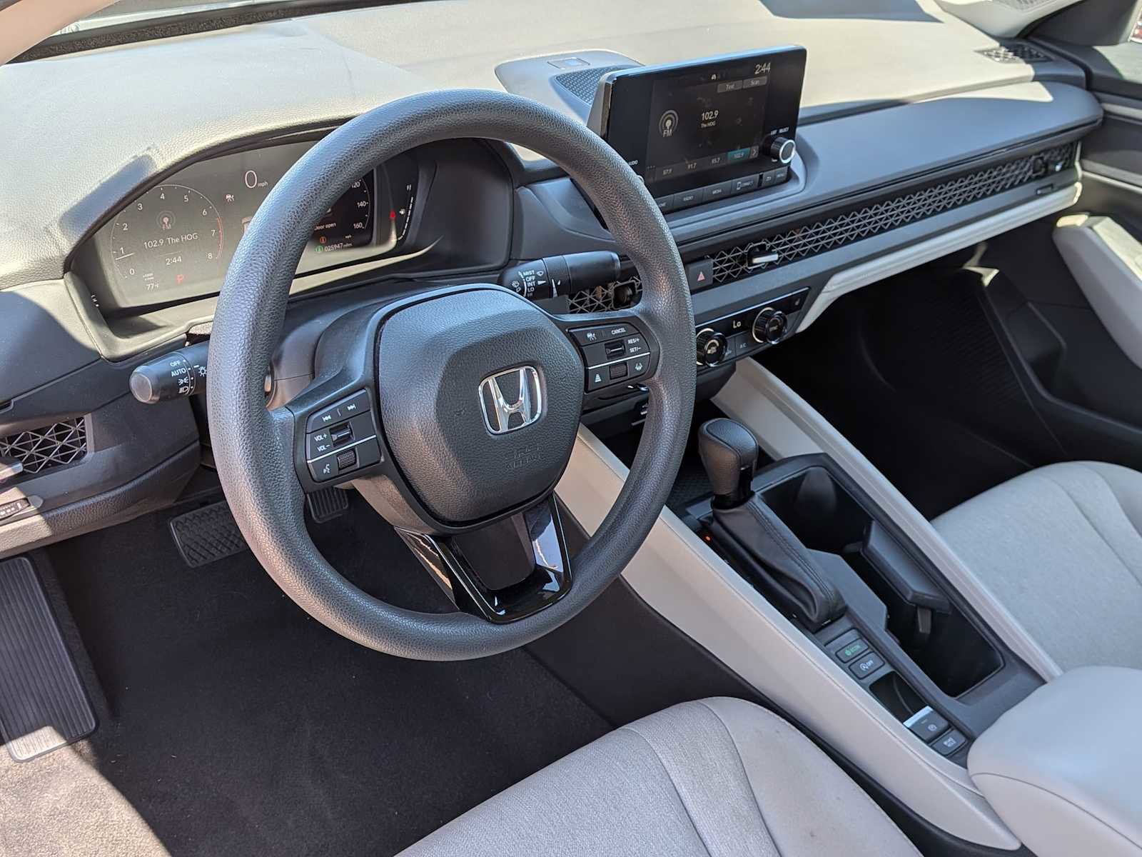 Used 2023 Honda Accord EX image 14