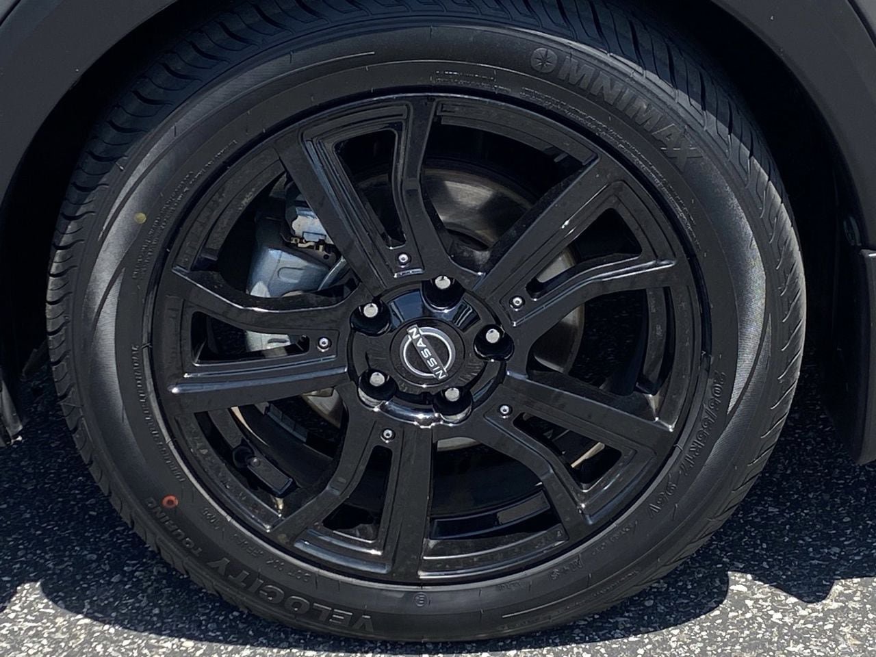 Certified 2023 Nissan Kicks SR w/ SR Premium Package FWD image 8