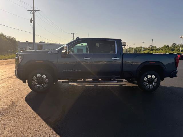 New 2025 GMC Sierra 2500 Denali w/ Denali Reserve Package image 14