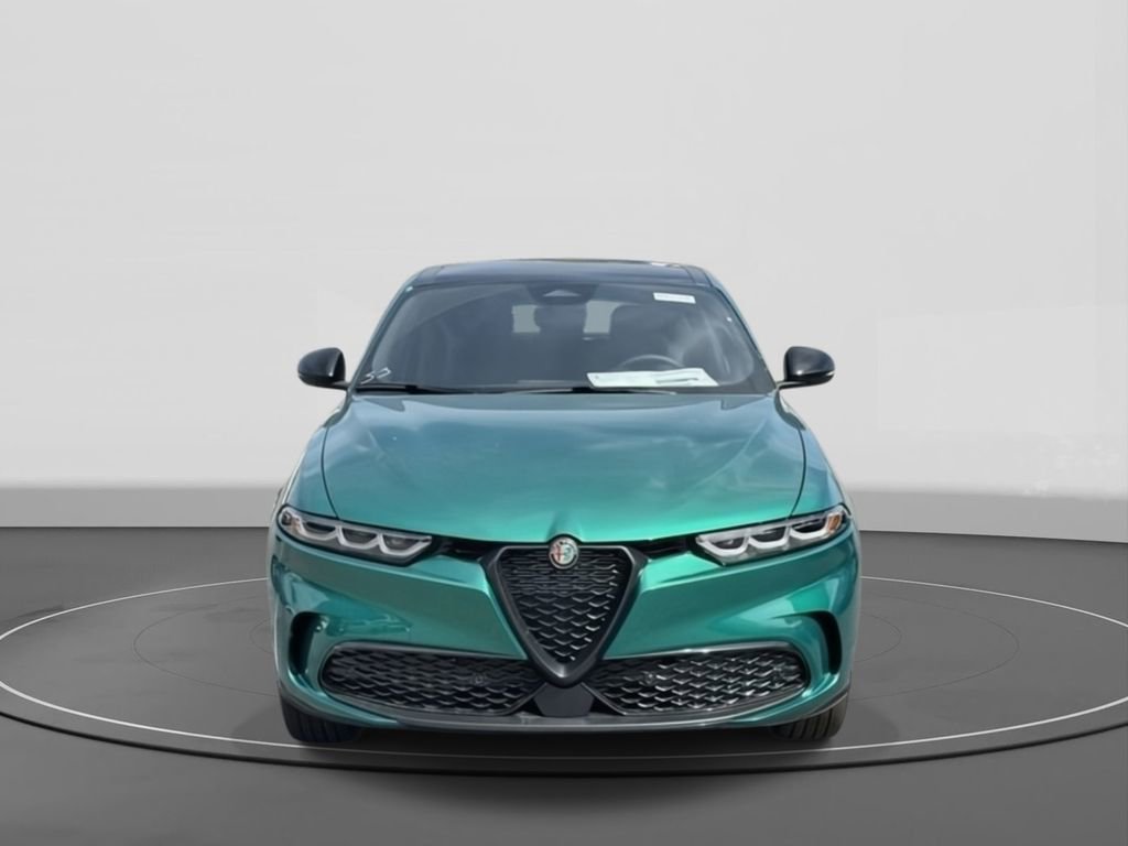 New 2025 Alfa Romeo Tonale w/ Premium Package image 2