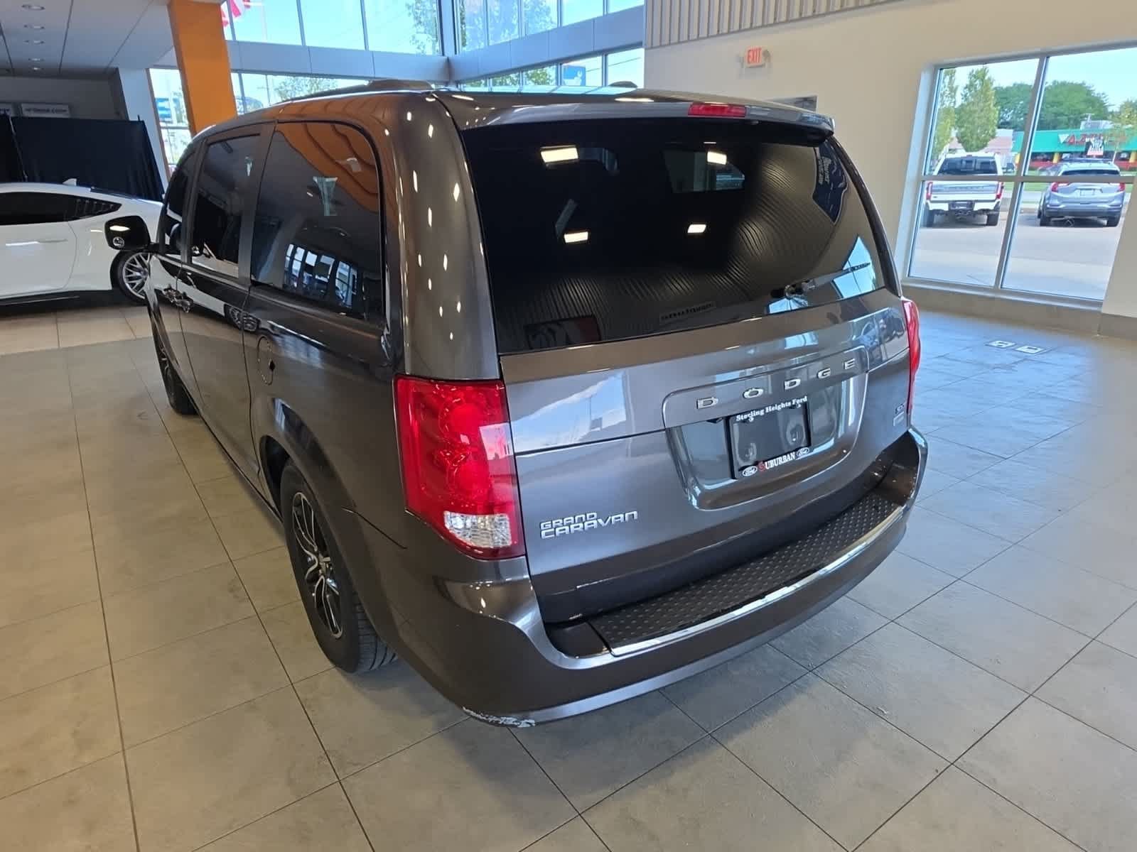 Used 2018 Dodge Grand Caravan GT FWD image 10