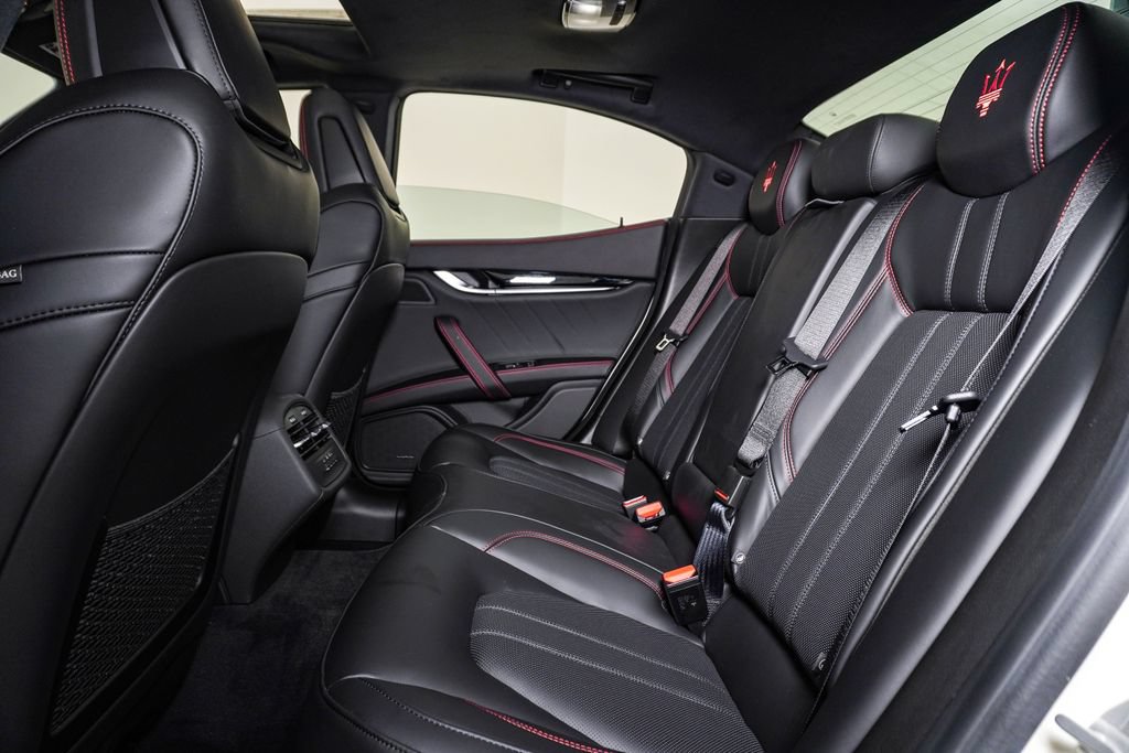Certified 2024 Maserati Ghibli Modena Q4 AWD/4WD image 16