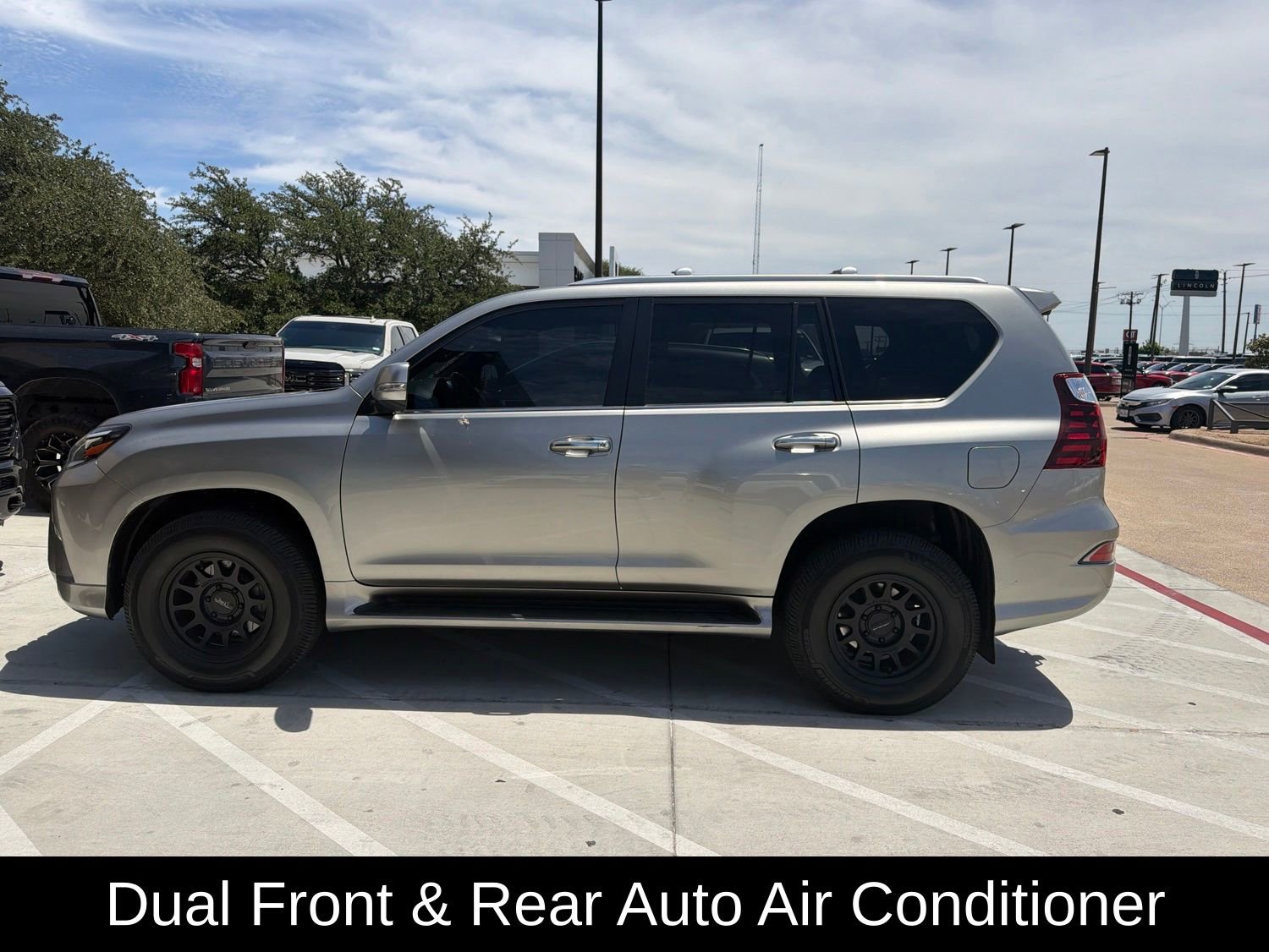Used 2023 Lexus GX 460 Premium w/ Premium Package AWD/4WD image 8