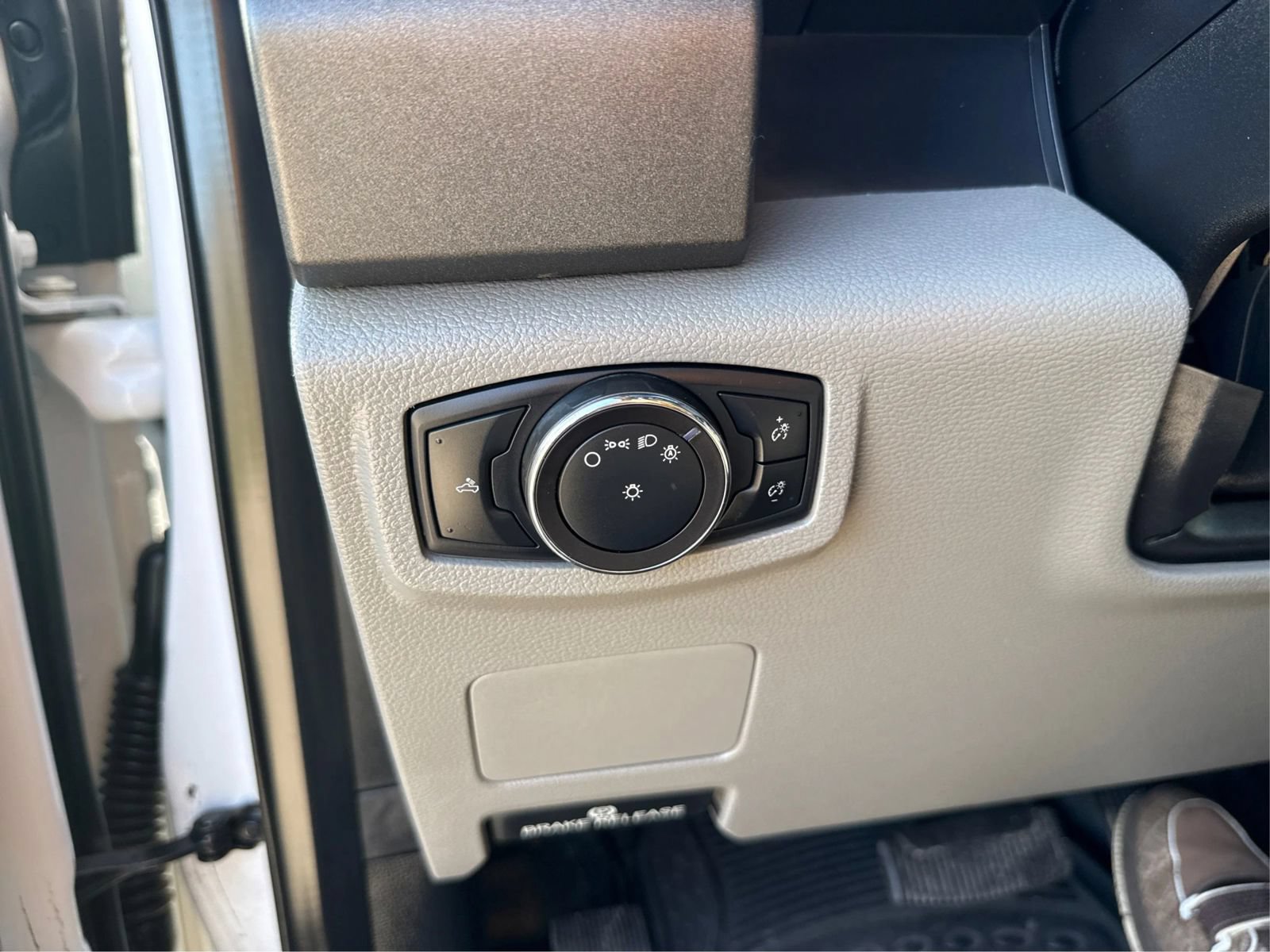 Used 2018 Ford F350 XL w/ Power Equipment Group AWD/4WD image 18