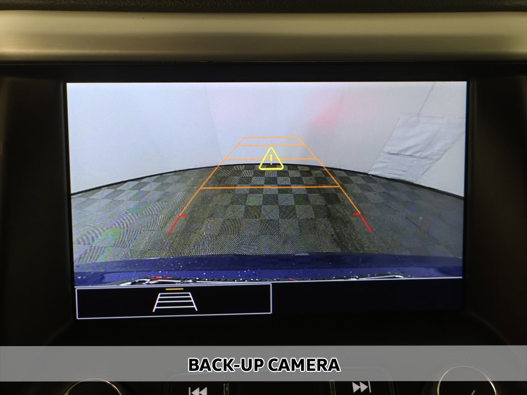 Used 2023 GMC Acadia SLE w/ Driver Convenience Package image 6