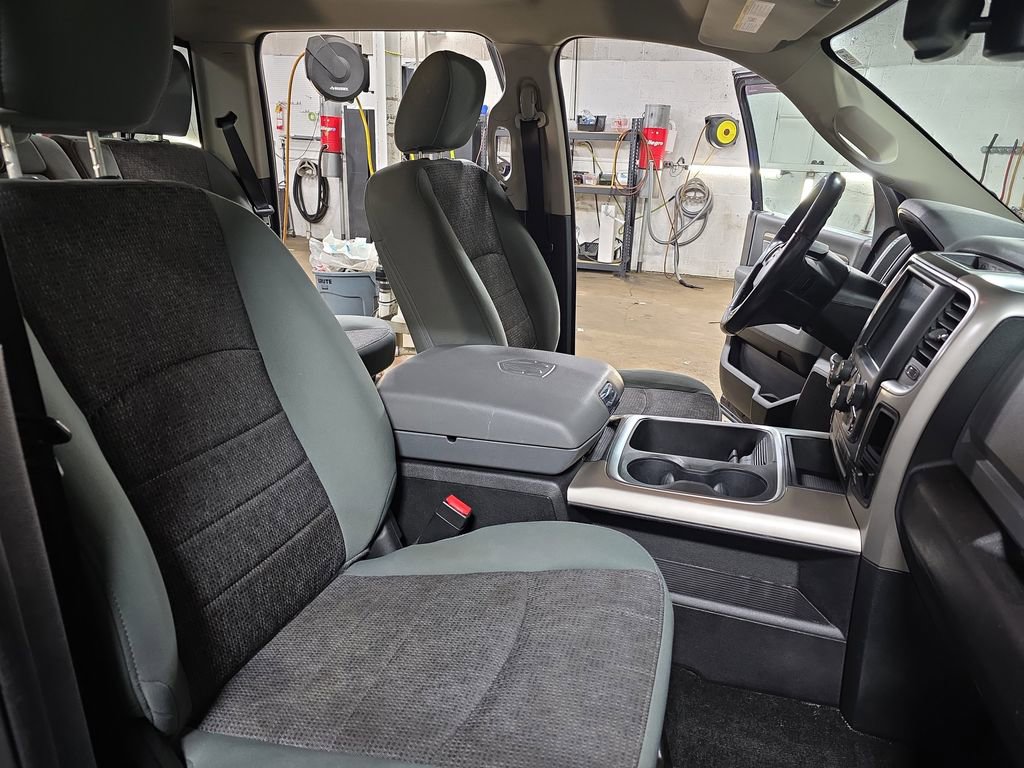 Used 2017 RAM 1500 Big Horn AWD/4WD image 10