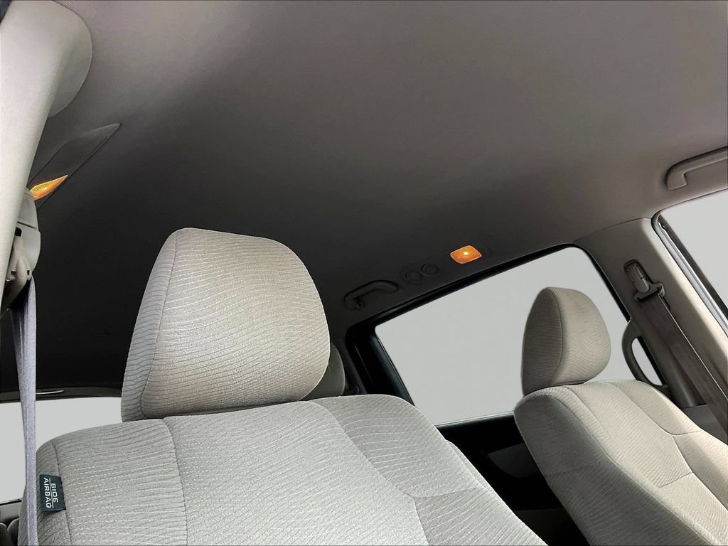 Used 2011 Honda Odyssey LX image 26