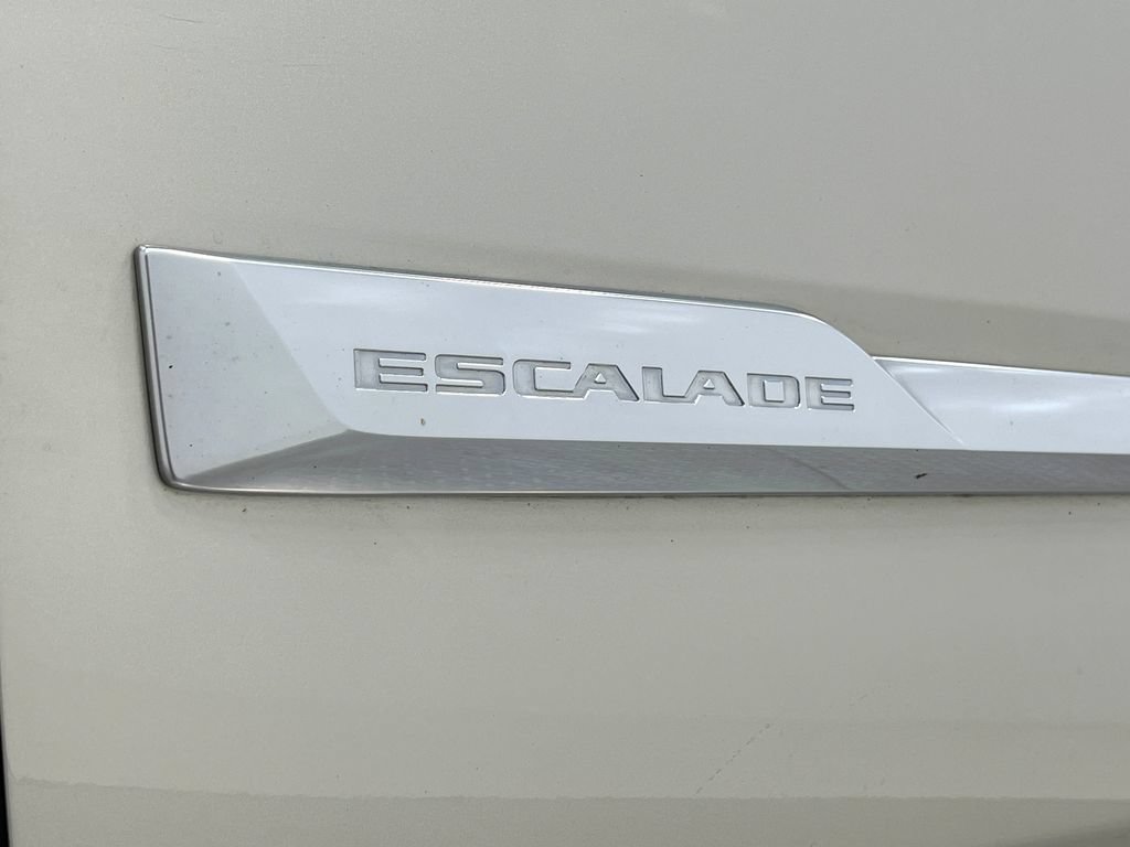 Used 2017 Cadillac Escalade Luxury AWD/4WD image 49
