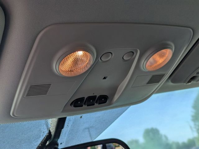 Used 2015 Chevrolet Traverse LT w/ Style and Technology Package image 22