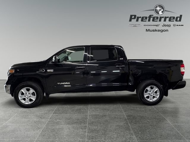 Used 2020 Toyota Tundra SR5 w/ SR5 Convenience Package AWD/4WD image 9
