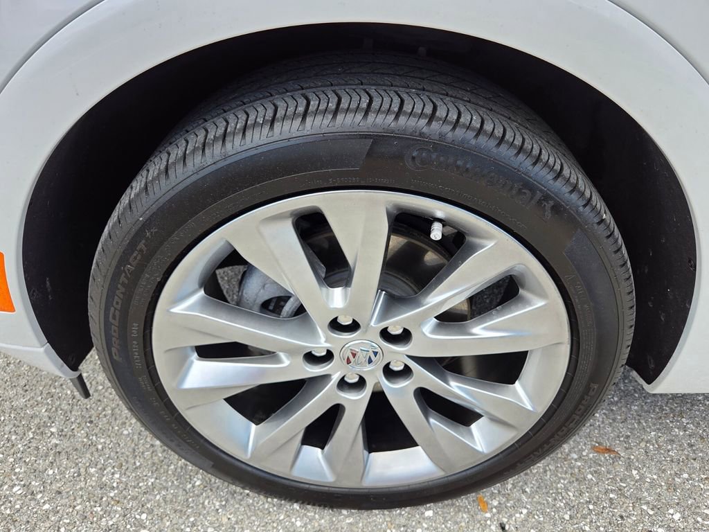 Used 2023 Buick Envision Avenir image 21