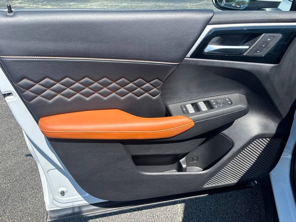 Used 2022 Mitsubishi Outlander SEL AWD/4WD image 12