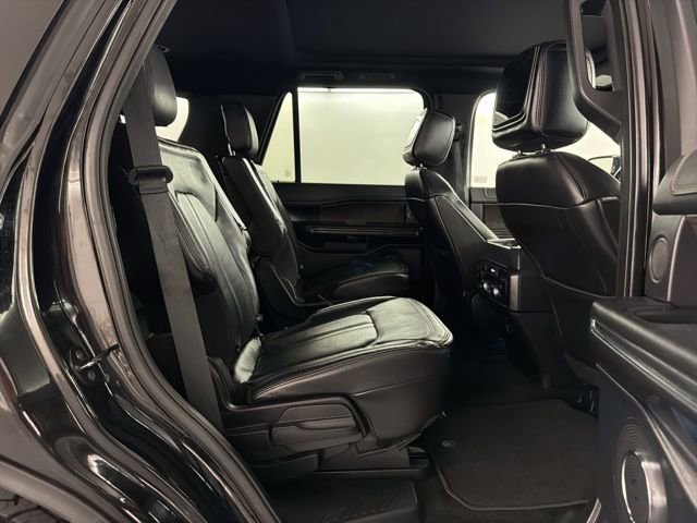 Used 2018 Ford Expedition Limited w/ Equipment Group 301A image 15