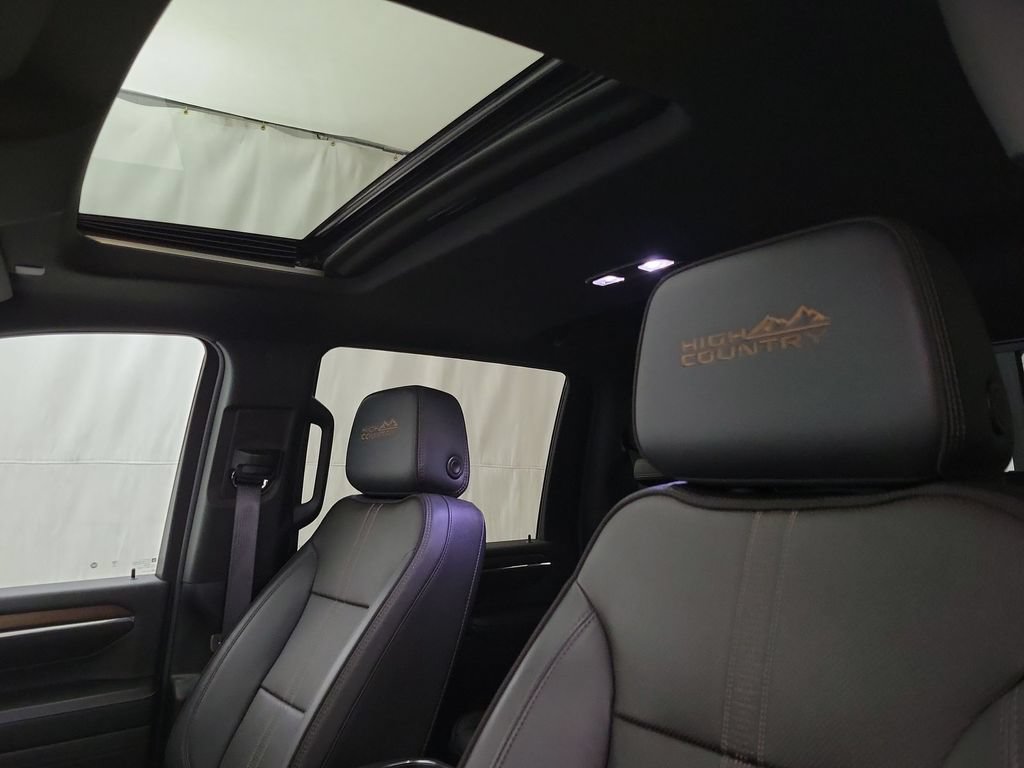 Certified 2024 Chevrolet Silverado 3500 High Country w/ High Country Premium Package AWD/4WD image 11