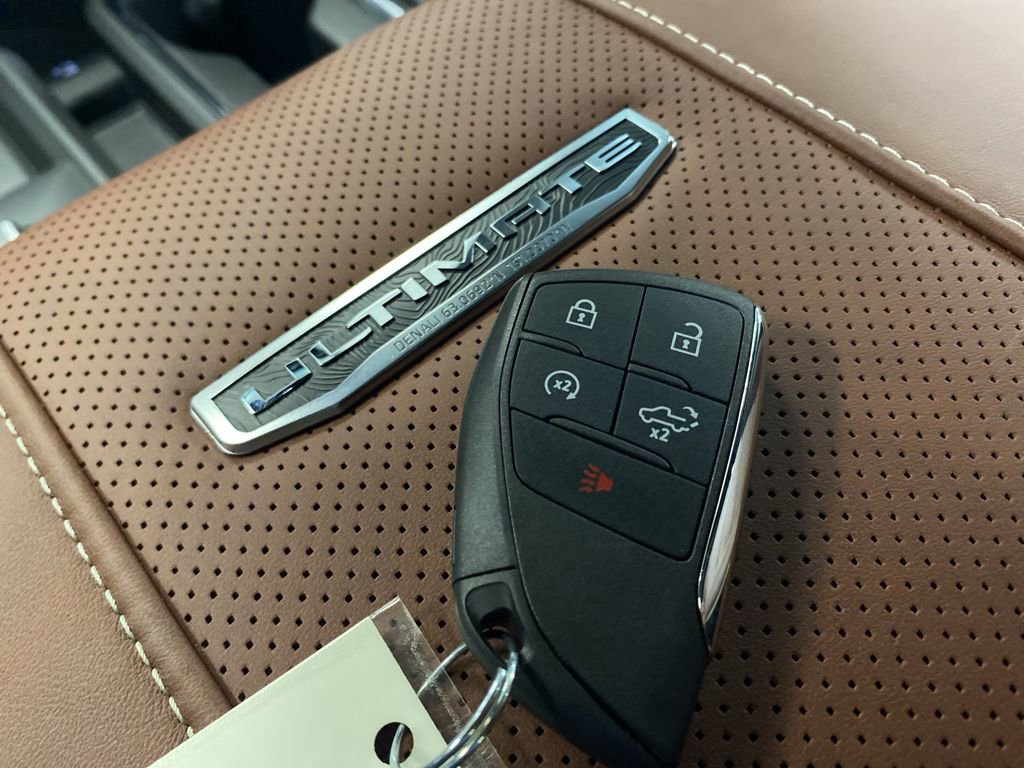 New 2025 GMC Sierra 3500 Denali Ultimate image 39