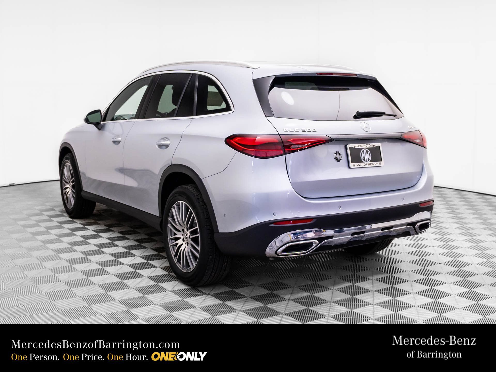 New 2026 Mercedes-Benz GLC 300 4MATIC image 3