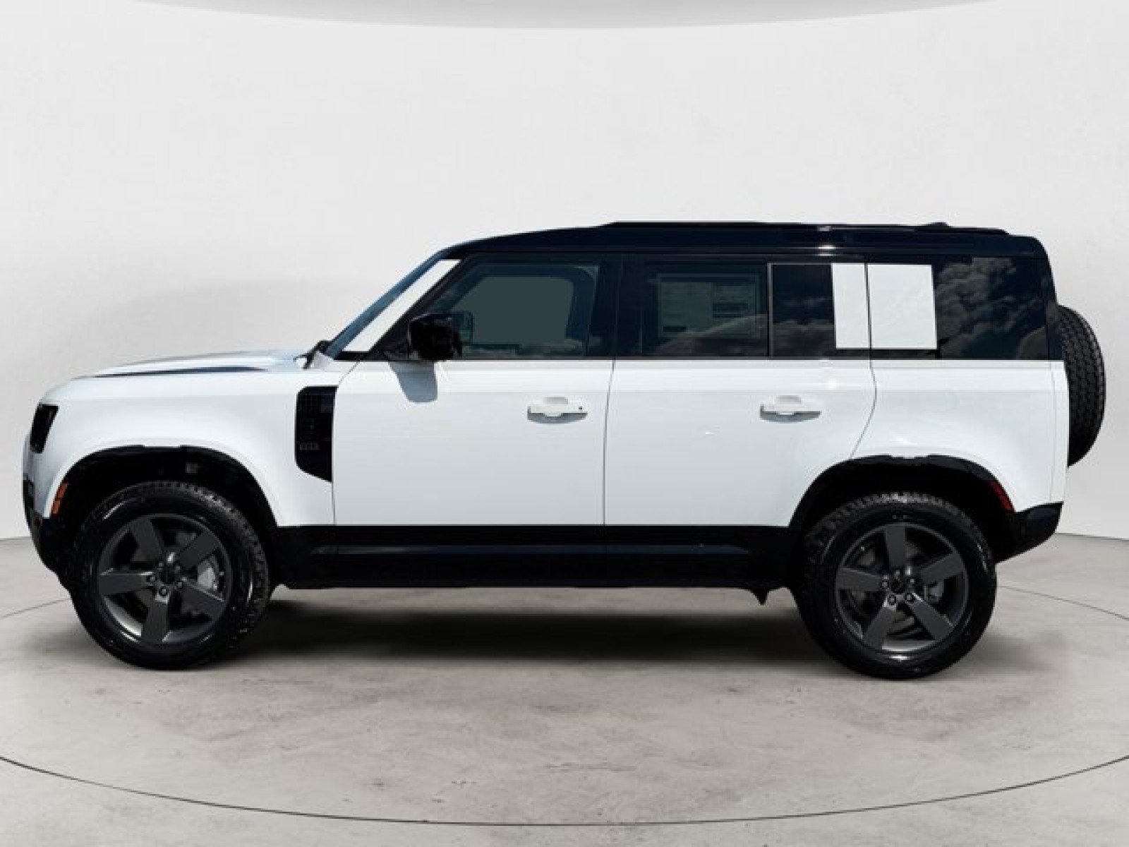 New 2026 Land Rover Defender 110 X-Dynamic SE AWD/4WD image 7