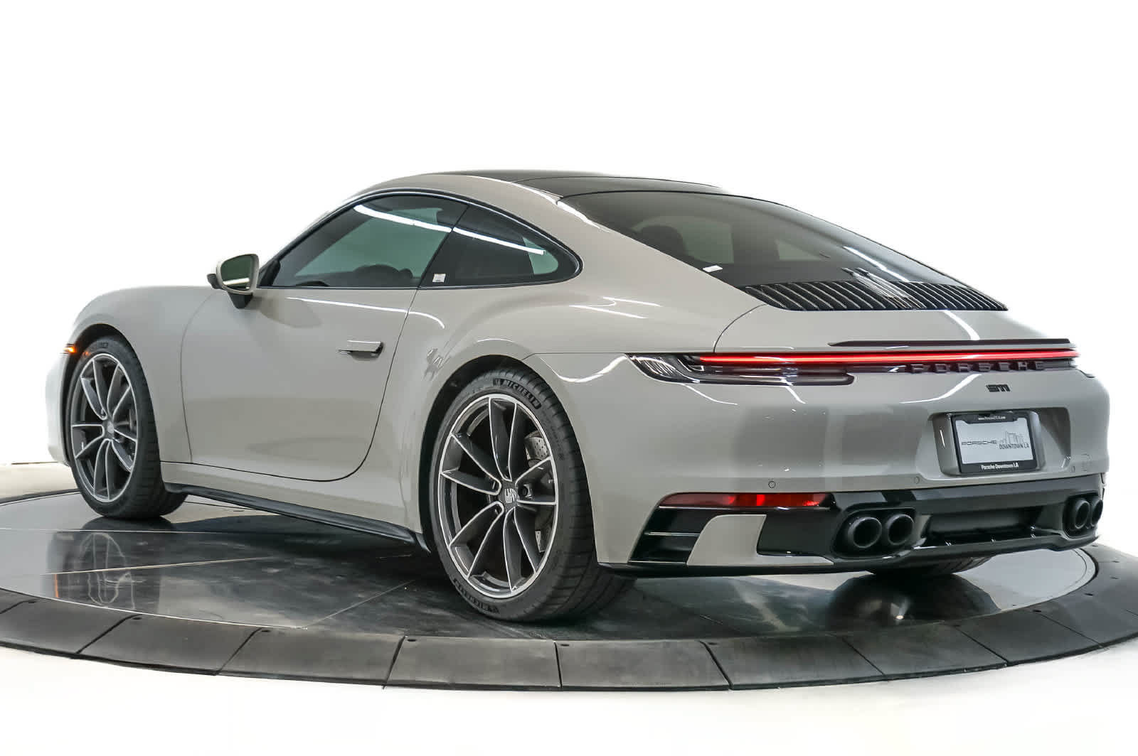 Certified 2022 Porsche 911 Carrera RWD image 3