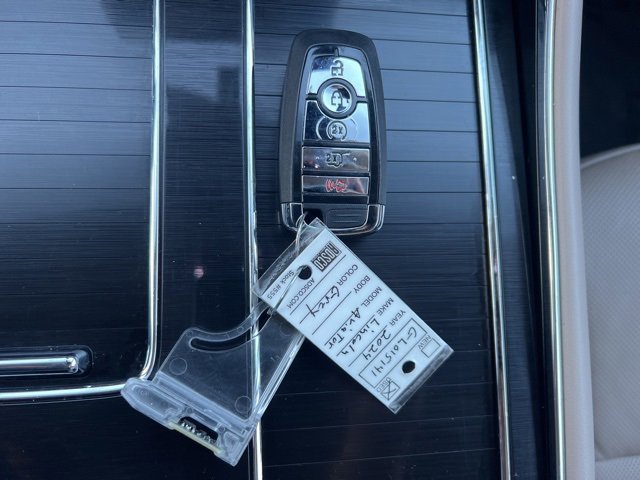 Used 2024 Lincoln Aviator Reserve w/ Elements Package Plus image 39