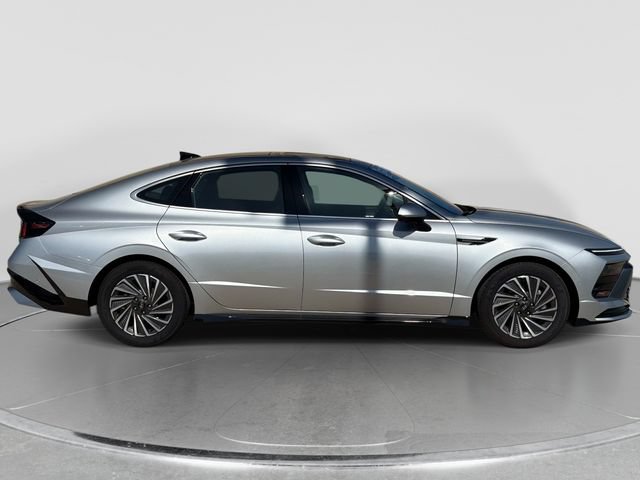 New 2026 Hyundai Sonata Limited FWD image 4