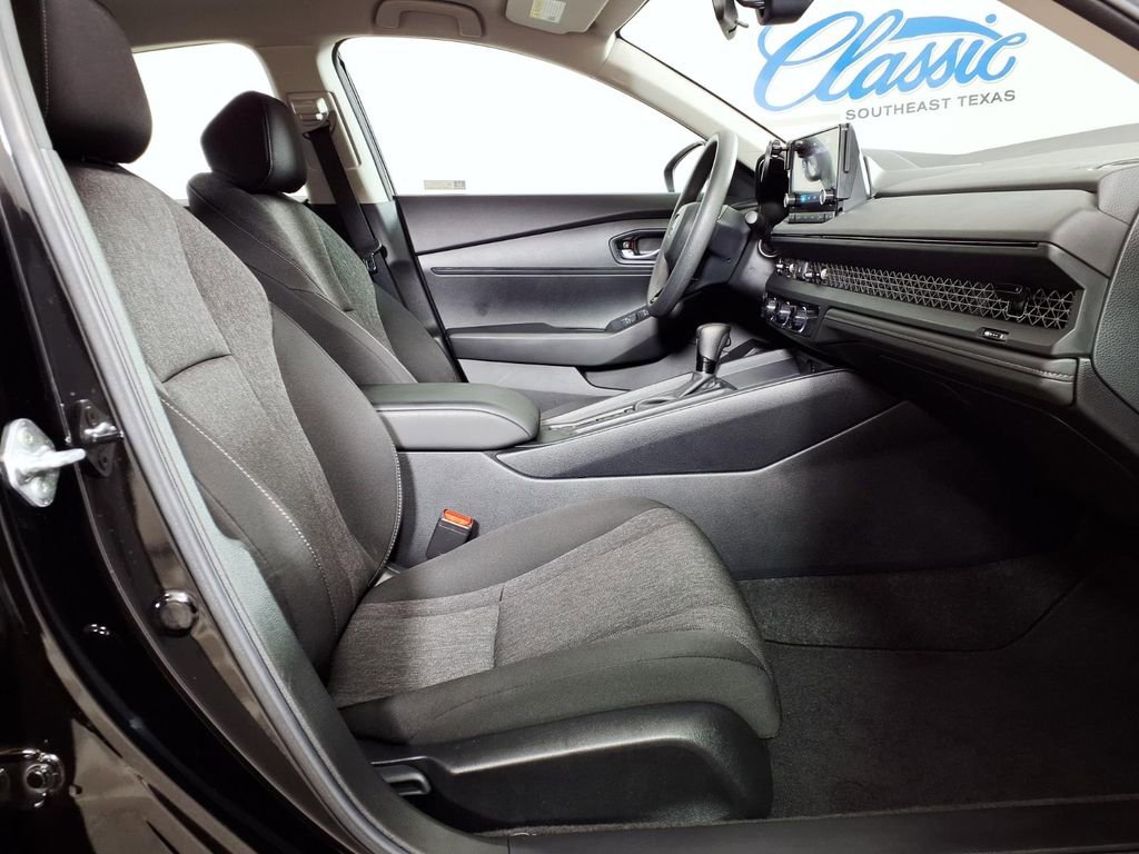 Used 2023 Honda Accord LX image 13