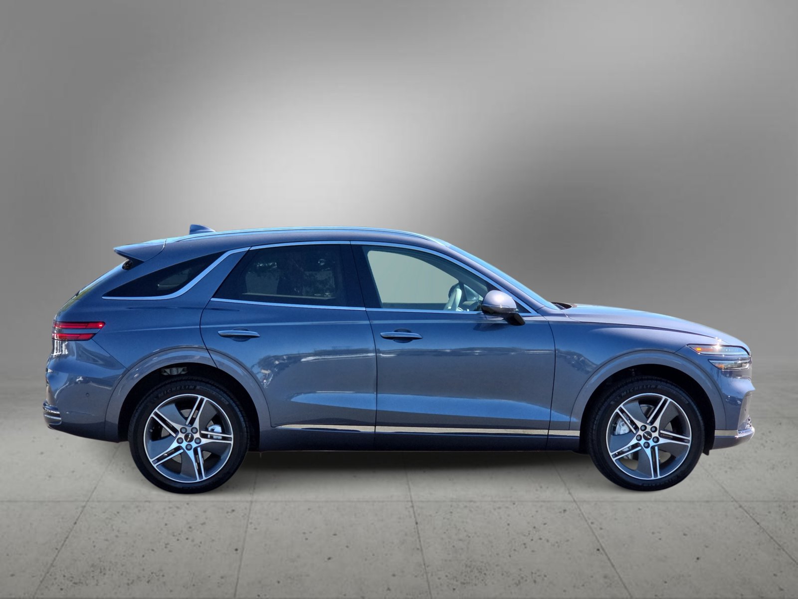 Certified 2026 Genesis Electrified GV70 Advanced AWD/4WD image 9