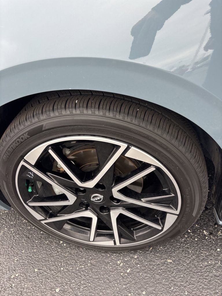 Used 2025 Nissan Sentra SR image 13