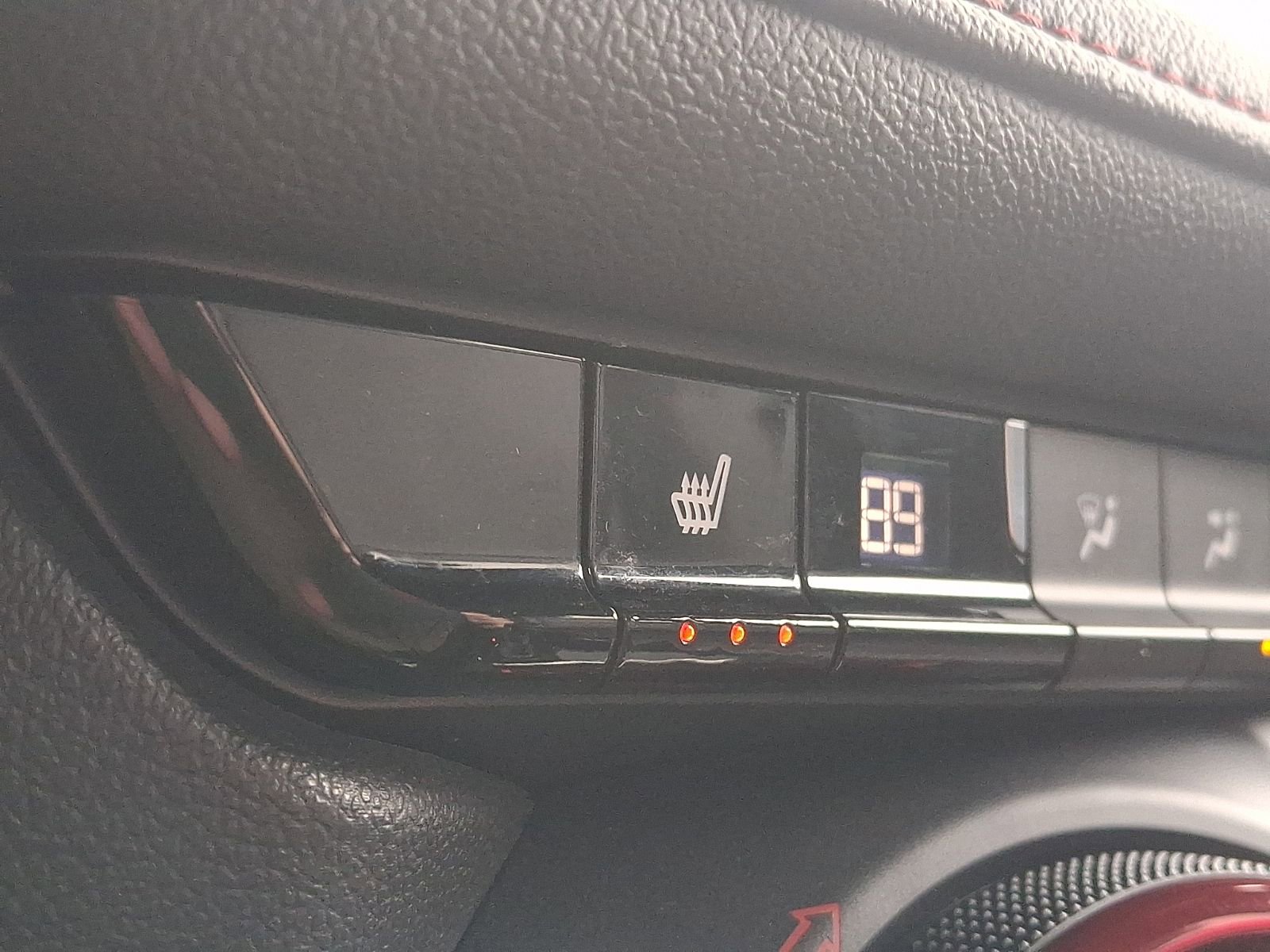 Used 2019 Chevrolet Blazer RS image 23