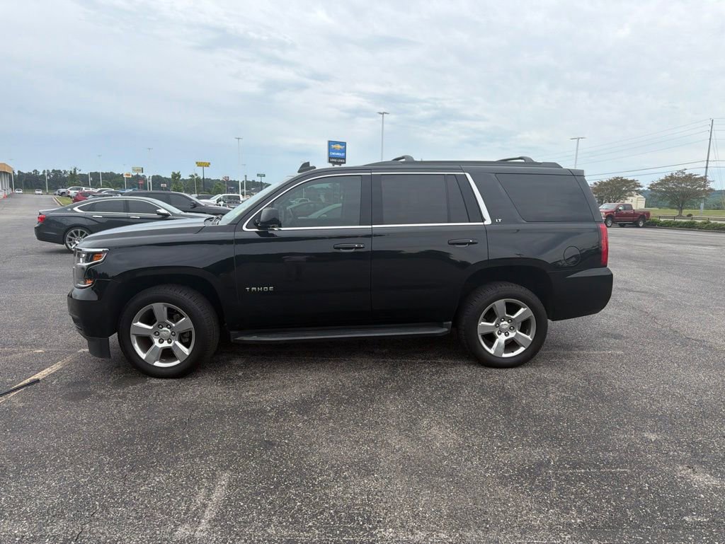 Used 2019 Chevrolet Tahoe LT w/ Luxury Package AWD/4WD image 2