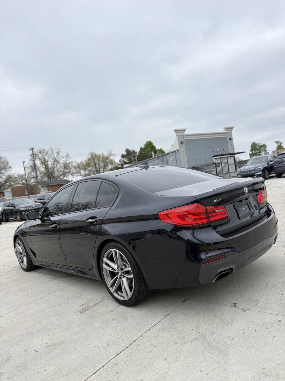 Used 2017 BMW 530i xDrive AWD/4WD image 7