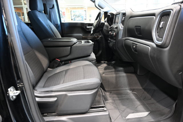Used 2019 Chevrolet Silverado 1500 LT w/ All-Star Edition AWD/4WD image 11