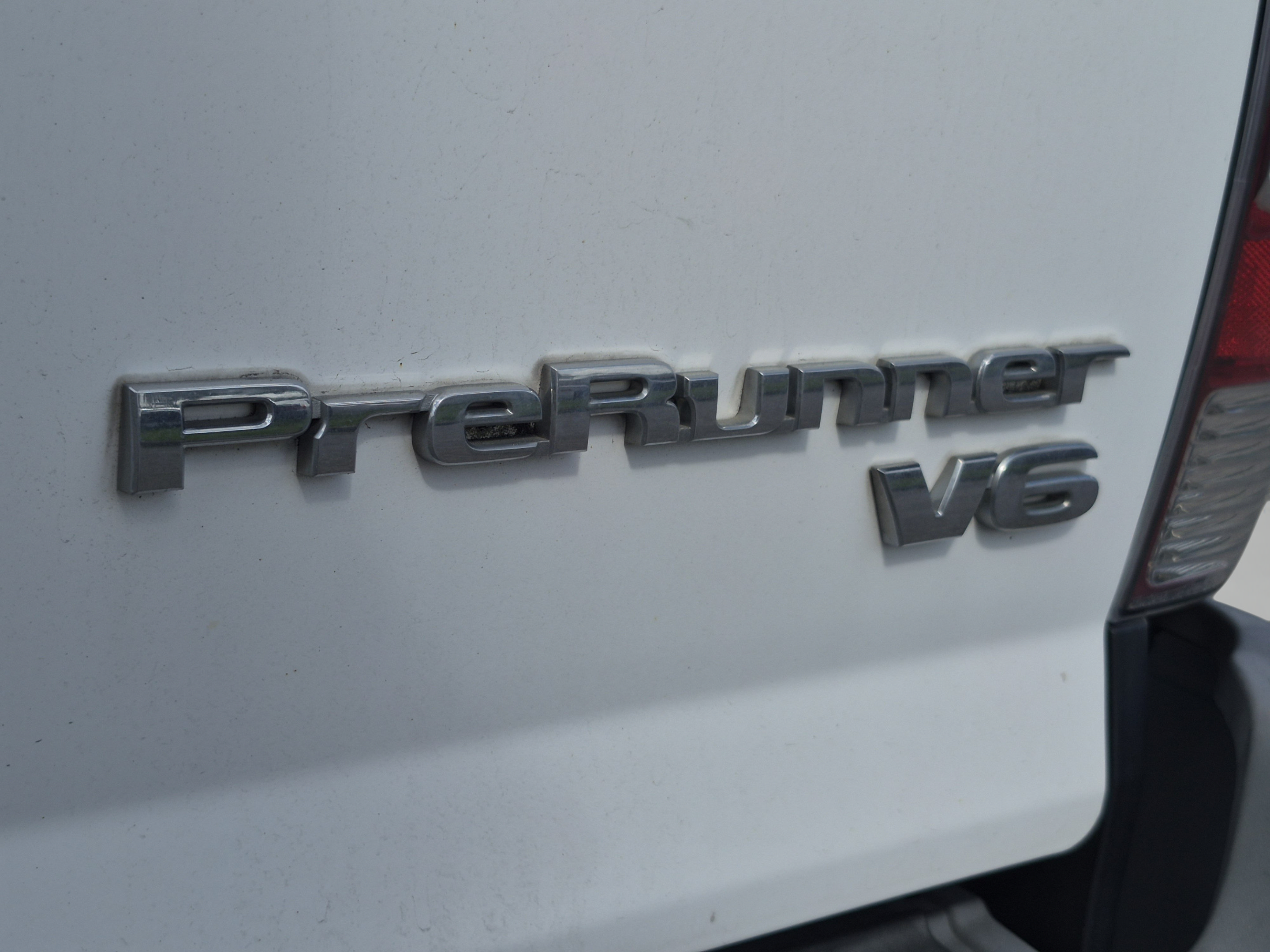 Used 2015 Toyota Tacoma PreRunner w/ TRD Sport Package RWD image 27
