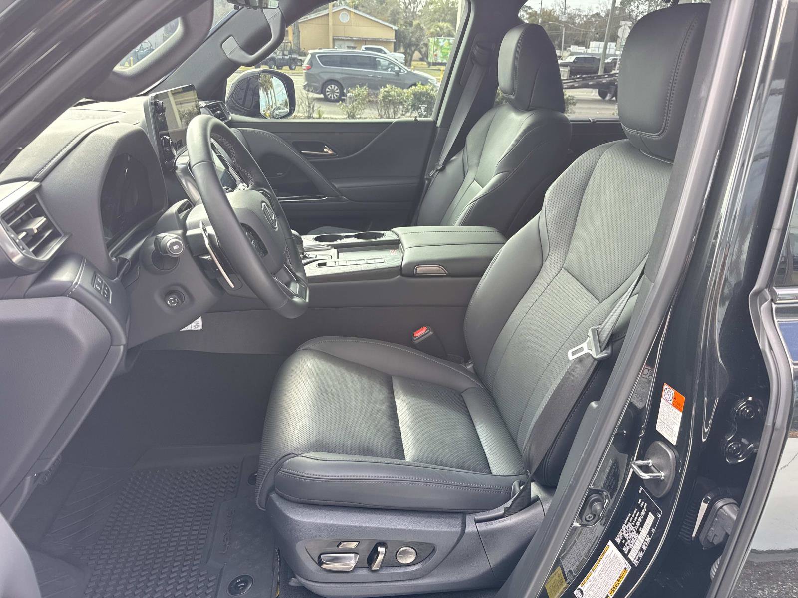 Certified 2025 Lexus LX 700h Overtrail image 56