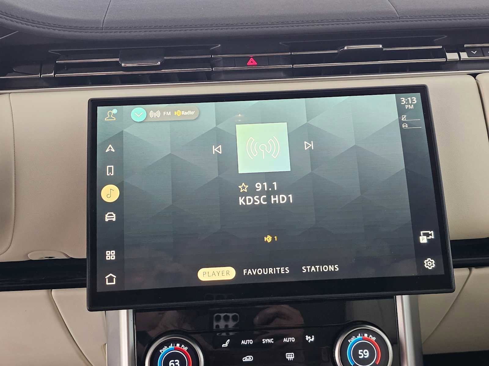 Used 2023 Land Rover Range Rover Long Wheelbase SE AWD/4WD image 28