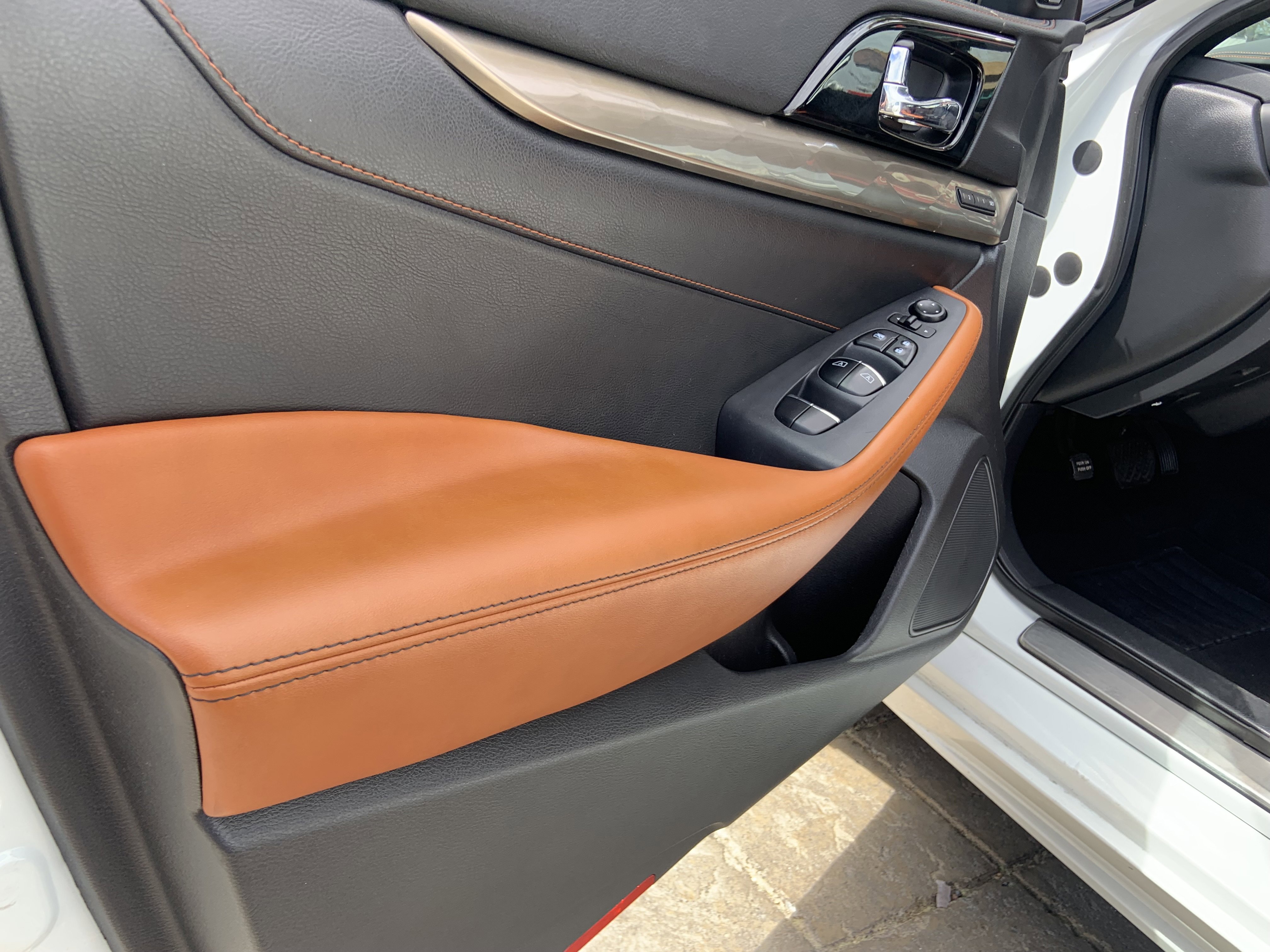 Used 2020 Nissan Maxima Platinum w/ Reserve Package image 14
